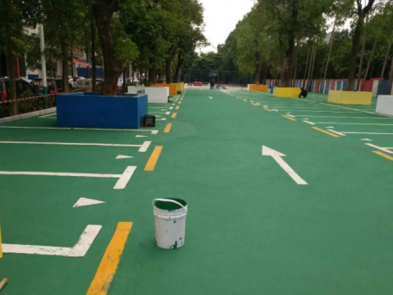 丙烯酸耐磨球场地坪